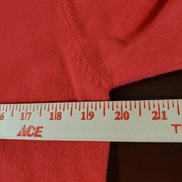 Vtg Precious Fibers Womens V-Neck Cashmere Sweater Size M Pink Relaxed Classic - Picture 8 of 9